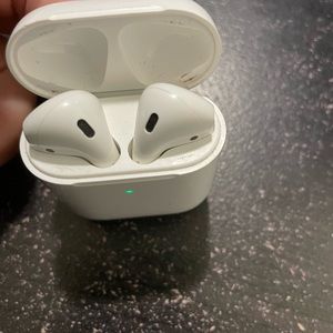 AIRPODS 2nd generation’s